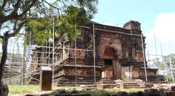 Thuparama Gedige, east view of the building