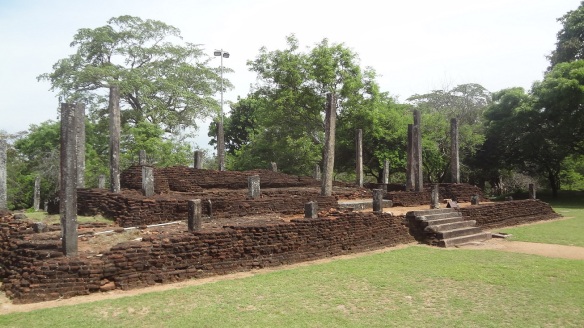 Recumbent Image House Quadrangle Polonnaruwa