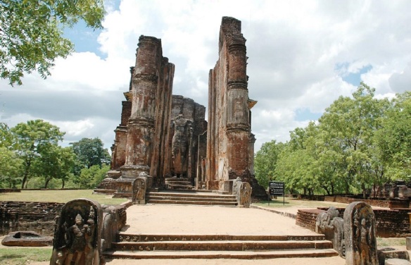 Lankatilaka Vihara, Polonnaruwa, Sri Lanka